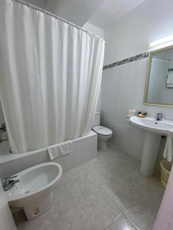 Hostal Pitiusa Ибиса Екстериор снимка