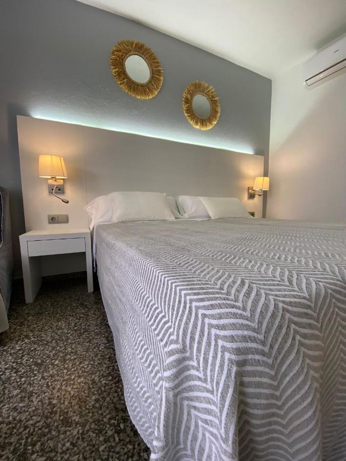 Hostal Pitiusa Ибиса Екстериор снимка