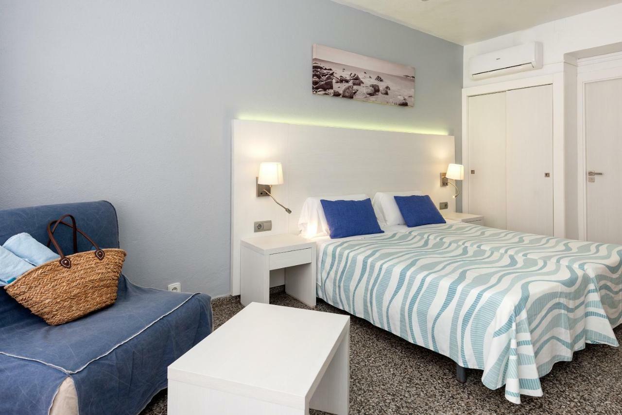 Hostal Pitiusa Ибиса Екстериор снимка