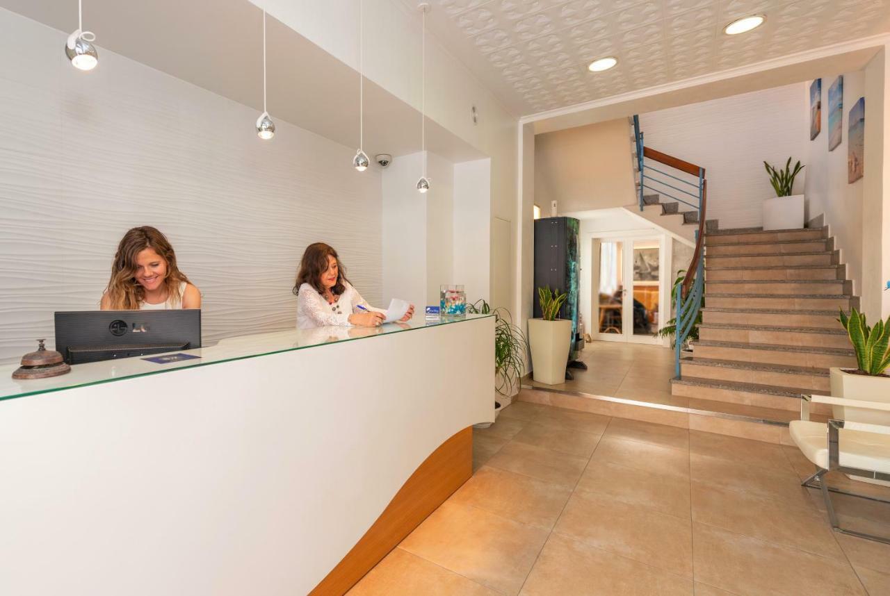 Hostal Pitiusa Ибиса Екстериор снимка